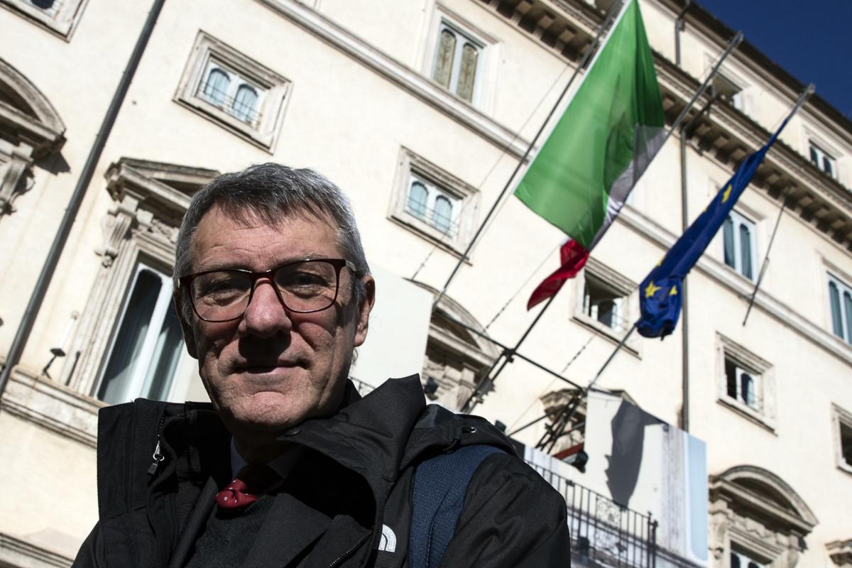 Attacco alla sede Pro Vita, Landini risponde a Pillon: “Condanniamo…