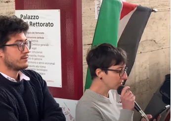 Roma, gli studenti incatenati al Rettorato della Sapienza per la Palestina iniziano lo sciopero della fame | VIDEO