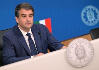 Pnrr e ZES per il sud, il presidente De Luca contro il ministro Fitto: “Un premio per chi capisce cosa dice”