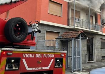 Torino, incendio in via Pietro Cossa: in fiamme un appartamento, proprietaria accusa un malore