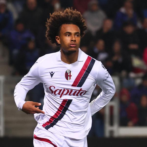 Calciomercato, il Manchester United è pronto a pagare la clausola di Zirkzee: è duello con il Milan