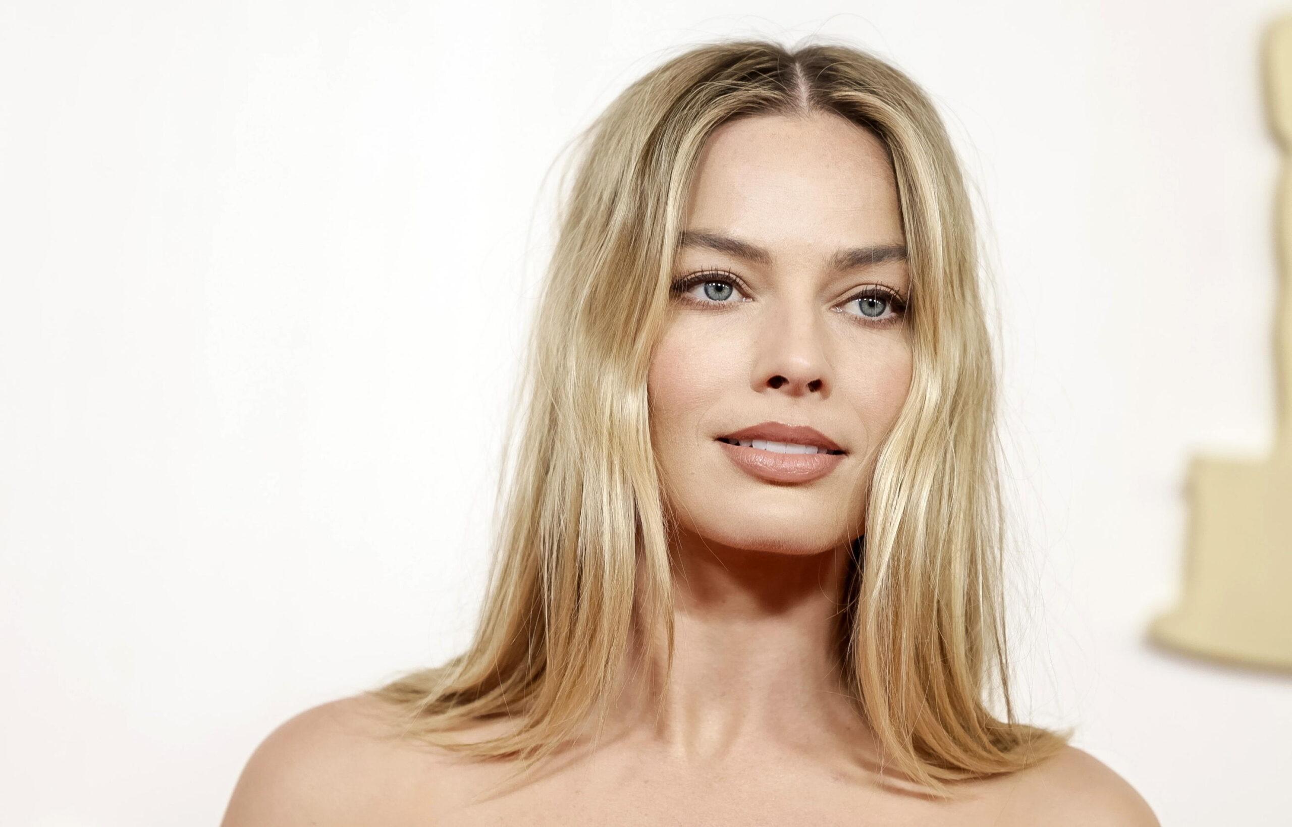 Margot Robbie diventa mamma: l’attrice, star di Barbie, in attesa del primo figlio 