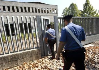 Salerno, trovato un cadavere in un edificio abbandonato: indagini in corso