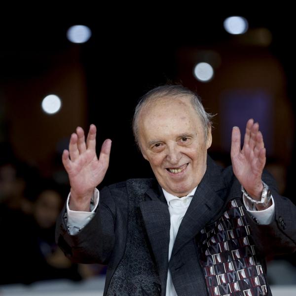 Dario Argento: “Oggi ad una serie tv non penso. Tra qualche mese giro il nuovo film”. E su Franco Battiato…