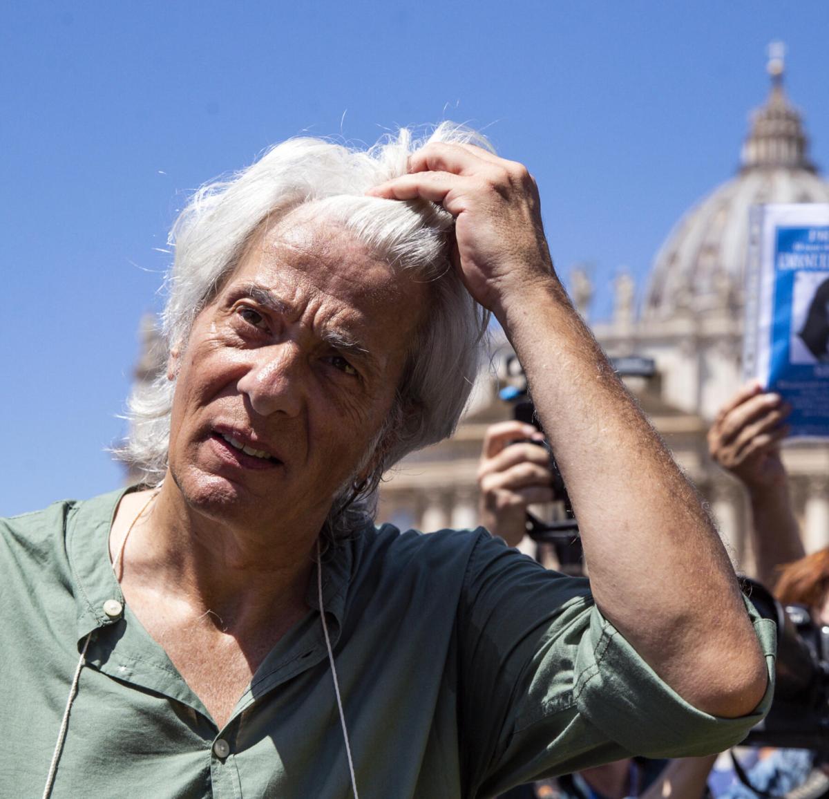 Emanuela Orlandi, forate le gomme dell’auto del fratello Pietro. L’…