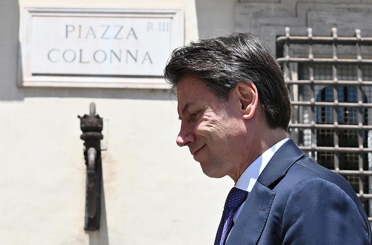 Paura per Giuseppe Conte: ricoverato in ospedale, “ma ora sta bene”