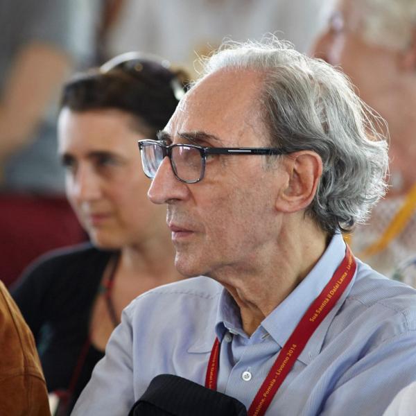 Franco Battiato: causa morte, malattia, vita privata e biografia del cantautore