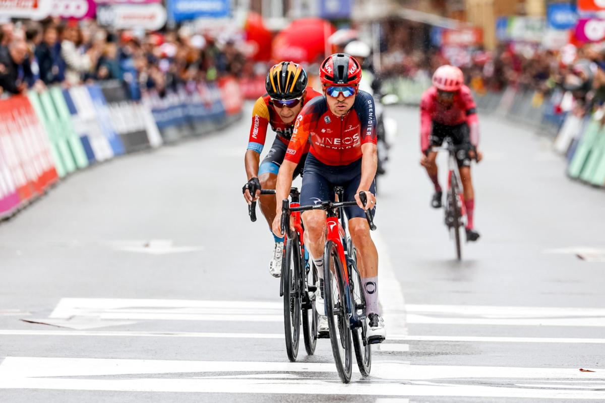 Giro d’Italia, Santiago Buitrago vince sulle Tre Cime di Lavaredo