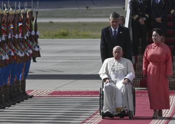 Il Papa è atterrato in Mongolia: “Attenzione particolare a quest’area”