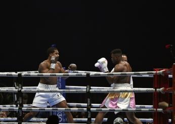 Boxe, chi ha vinto tra Ngannou e Joshua? Il risultato premia l’inglese che infligge un ko | VIDEO