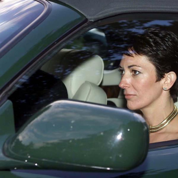 Caso Epstein, Ghislaine Maxwell condannata per traffico sessuale