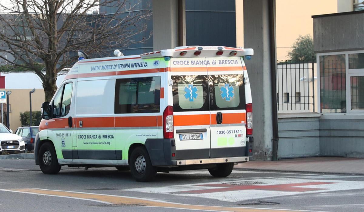 Brescia, incidenti sul lavoro a Ponte San Marco. Prende fuoco il co…