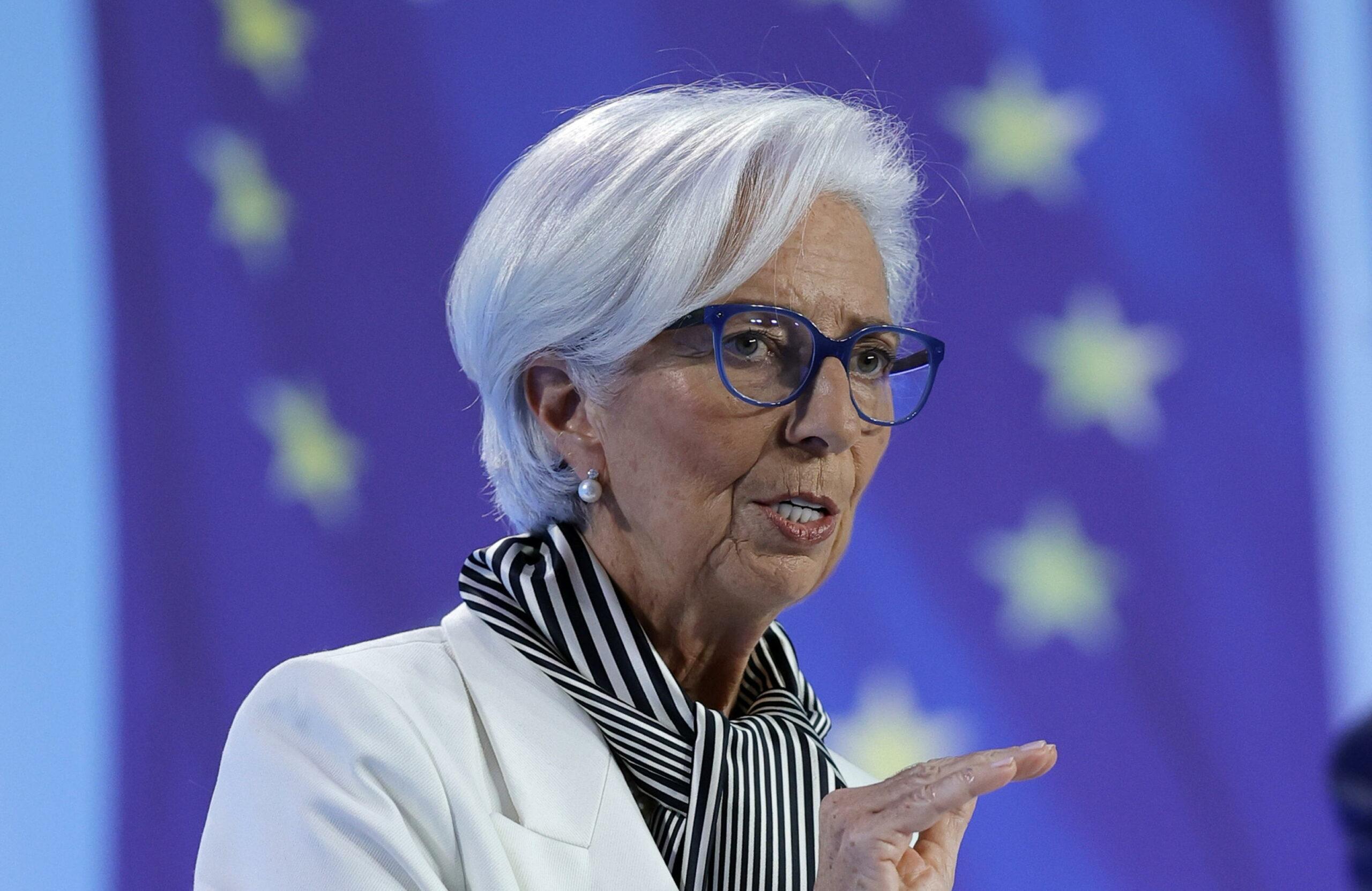 Bce, Lagarde al Parlamento europeo: “Inflazione in diminuzione”, ma frena su taglio tassi