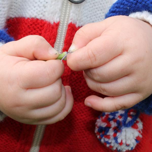 Chi sono Valentina Mastroianni e il figlio Cesare, cieco a causa di una malattia genetica