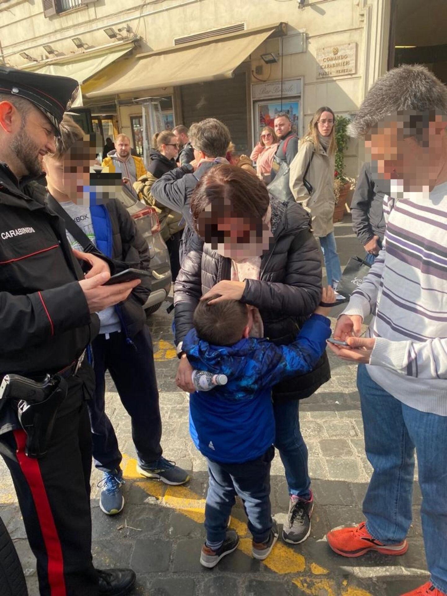 Roma, bimbo di 5 anni sparisce tra la folla al Vittoriano, ritrovato al Colosseo