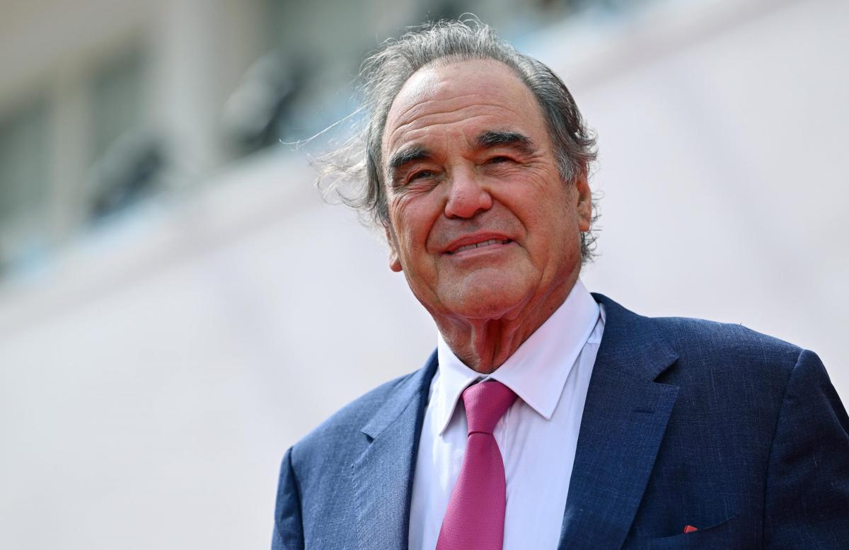 Oliver Stone a Venezia con il controverso Nuclear: “Si confondono a…