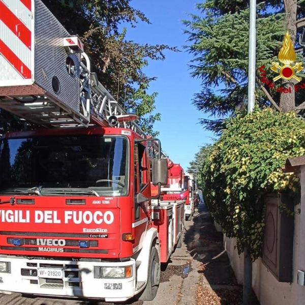 Vicenza, incendio in un appartamento del centro città: in salvo la proprietaria