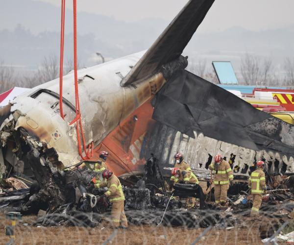 Corea del Sud, incidente aereo sotto indagine: cause incerte e implicazioni politiche