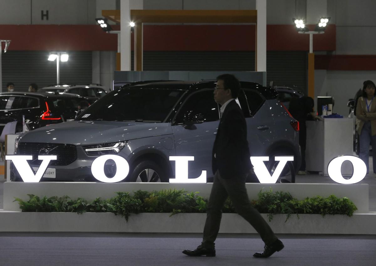 Rivoluzione green per Volvo, pronta dire addio al diesel: “Entro il…