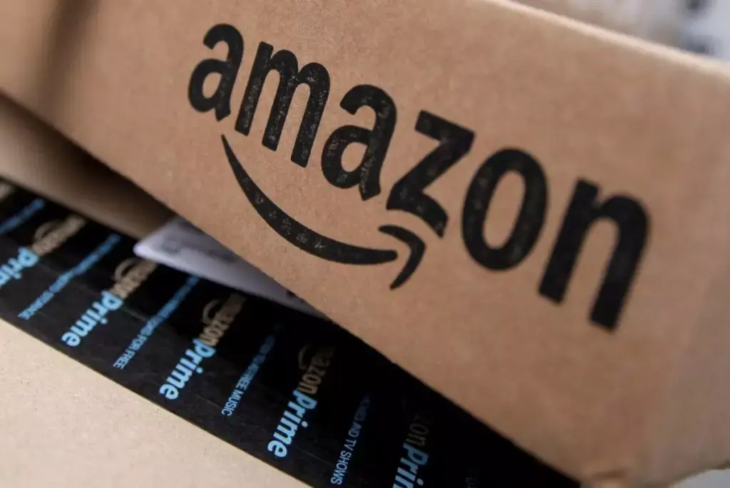 Amazon stringe la cinghia: previsti 10mila licenziamenti prima di Natale