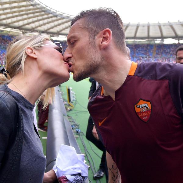 Ilary Blasi: quanto ha chiesto a Totti per l’assegno di mantenimento? Le ultime novità