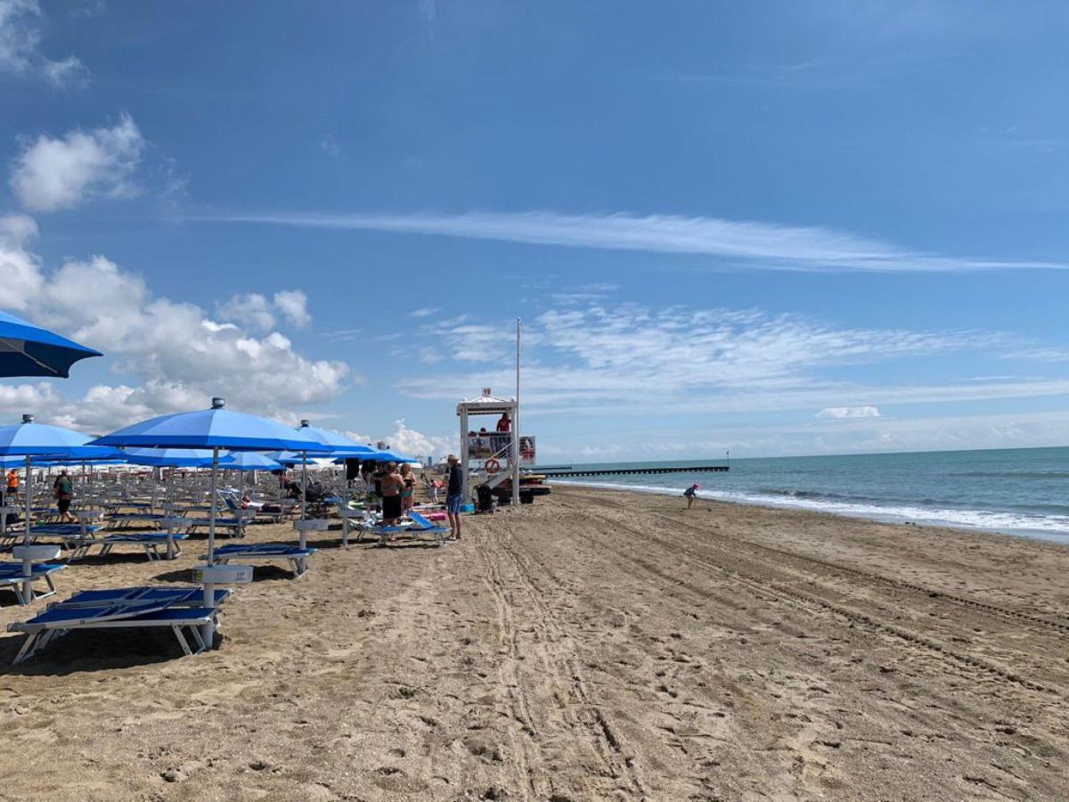 Jesolo, turisti truffati: casa-vacanza già occupata, addio alla cap…