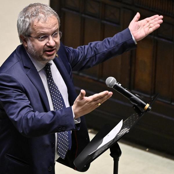 Borghi (Lega) e non solo: perché sta prendendo piede la rivolta contro il referendum facile: “Aboliamo le firme elettroniche” | VIDEO