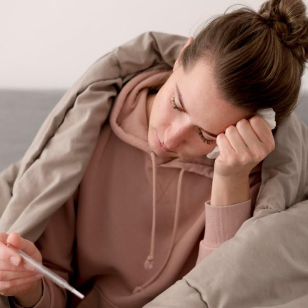 Esiste davvero la febbre da stress? Scopri le cause della febbre psicogena e quanto dura