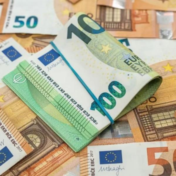 Quanto si prende di pensione con uno stipendio di 1900 euro?