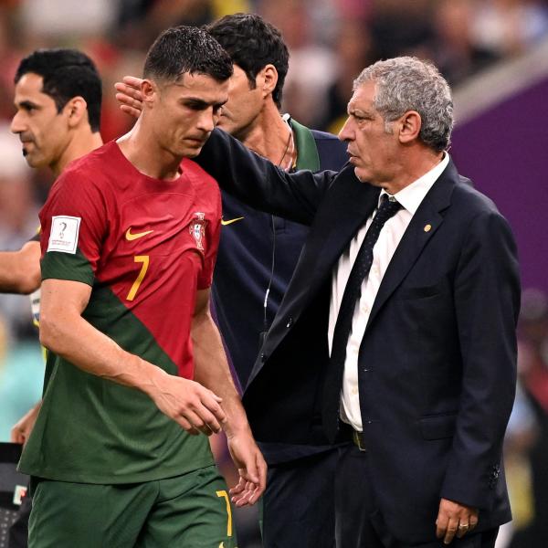 Fernando Santos: “Ronaldo? Non so se giocherà. Leão spicca meno in Nazionale”