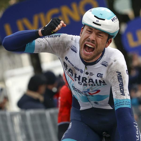 Tirreno-Adriatico 2024, Phil Bauhaus si impone a Gualdo Tadino