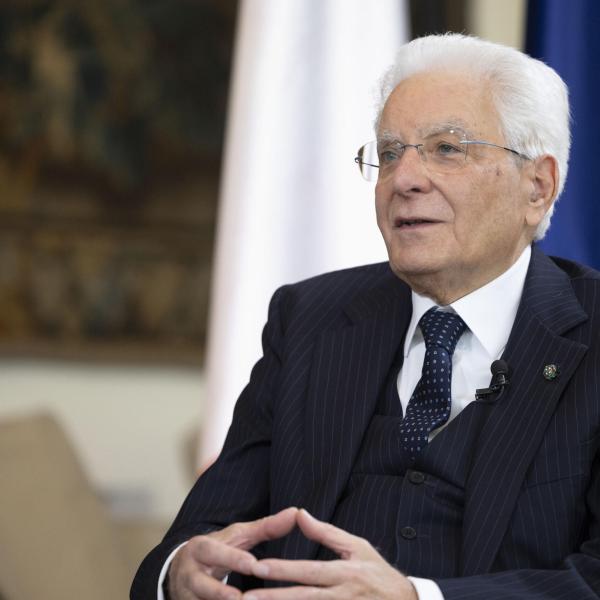 Mattarella ha firmato la legge sulla maternità surrogata, sospiro di sollievo del Governo