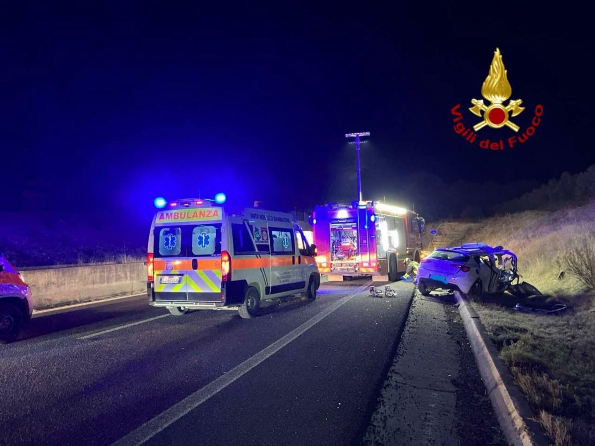 Perugia, tragico incidente a Spoleto: auto contromano si scontra co…