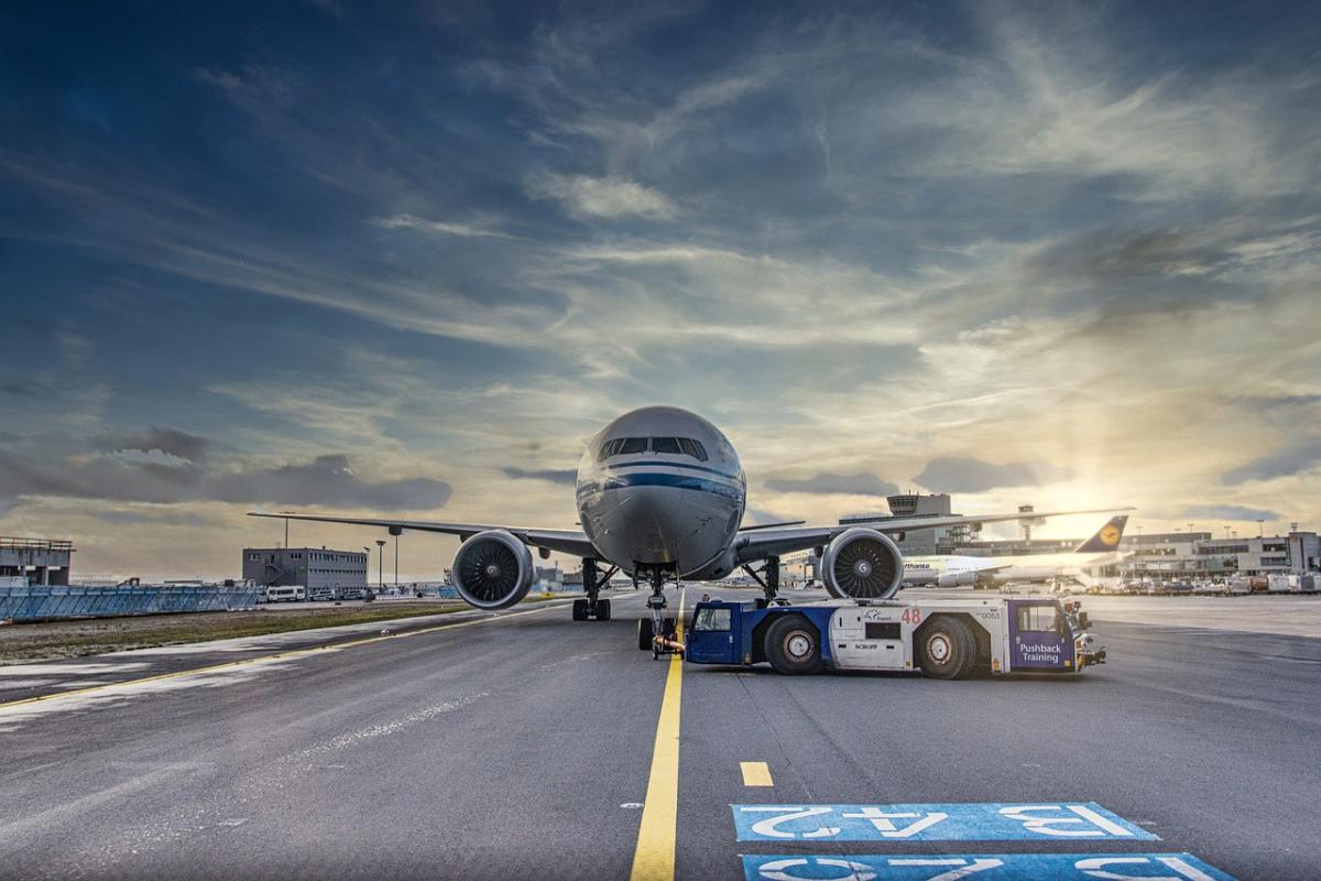 Trasporti aerei, come risparmiare sulle tariffe dei voli?