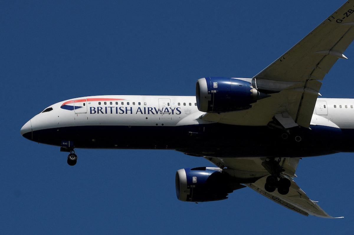 Caos a Heathrow: British Airways sospende i voli a corto raggio