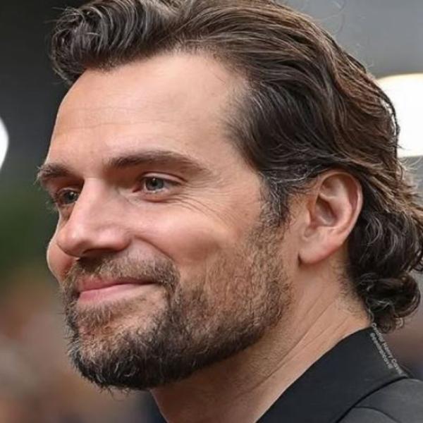 Henry Cavill rompe il silenzio su Warhammer 40k e svela a che punto è il progetto