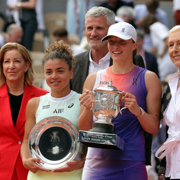 Roland Garros 2024, il sogno Paolini finisce in finale: dominio Swiatek