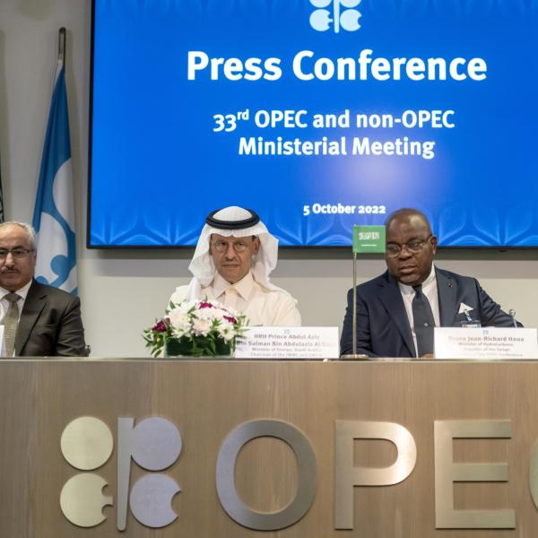 Petrolio, Emirati Arabi Uniti smentiscono di voler abbandonare l’Opec