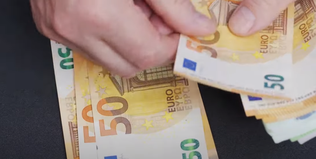 900 euro lordi quanto sono netti?