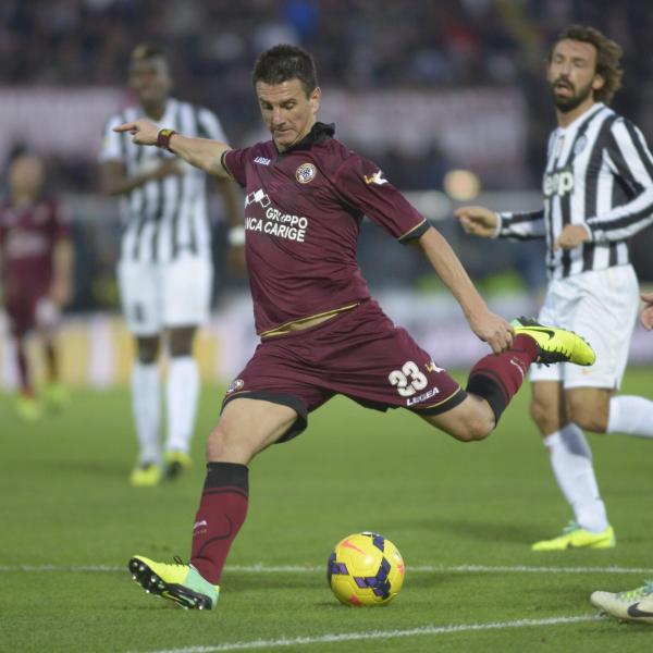 La favola di Emerson Ramos Borges, alla Nuorese dopo 15 anni: “Dalla Serie A col Livorno alla Promozione sarda a 43 anni grazie alla passione”