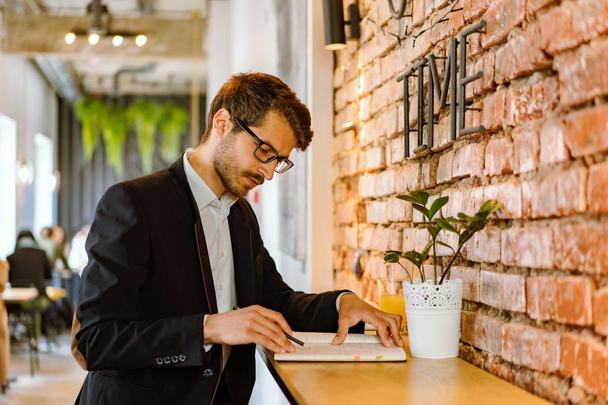 Quanti giorni prima va comunicato il licenziamento? Termini del preavviso e quando è obbligatorio