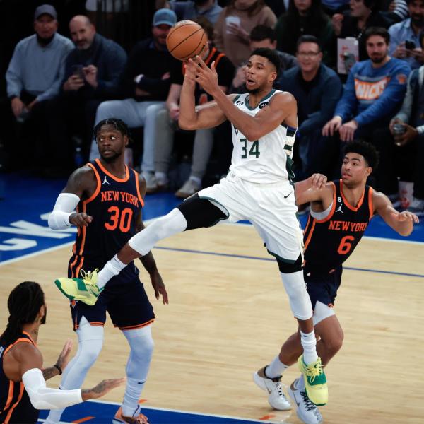 Antetokounmpo valuta il suo futuro ai Milwaukee Bucks, Middleton rinnova per tre anni