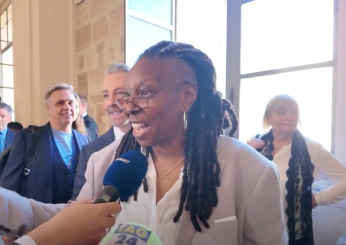 Whoopi Goldberg in Vaticano da Papa Francesco: “Lui in Sister Act 3? Vedremo” | VIDEO