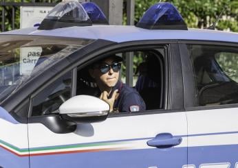 Ancona, 12enne sventa furto a casa dei nonni