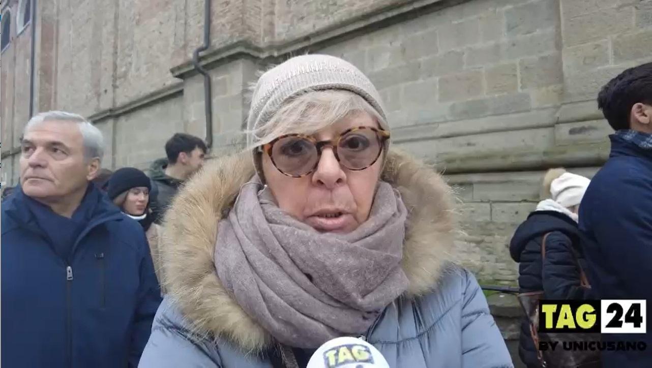 Funerali Cecchettin, le voci tra la gente comune: “Io sono una Giulia di cinquant’anni fa, sono stata salvata” | VIDEO