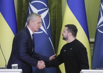 Guerra in Ucraina, il segretario generale Stoltenberg a Kiev: “Il posto dell’Ucraina è nella Nato”