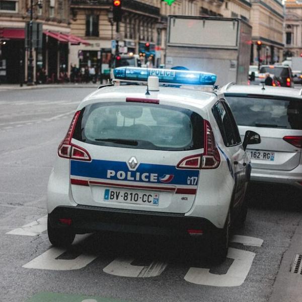 Francia, madre e 4 figli trovati morti in casa a Meaux: arrestato il padre