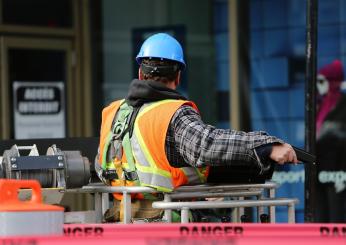 Milano, operaio 23enne muore mentre era a lavoro: tragedia a Cusago