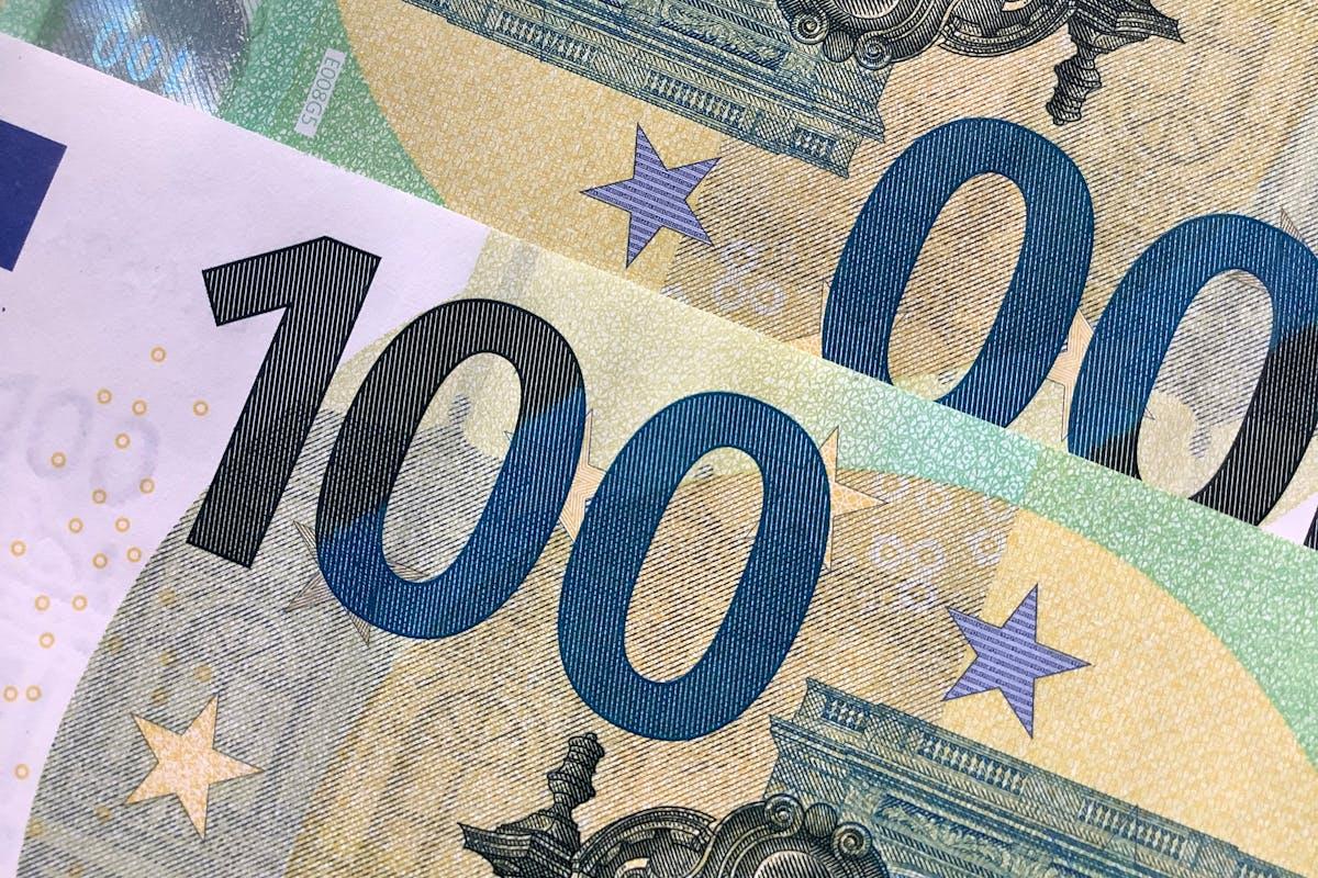 Bonus Natale 2024, ci sono alcuni redditi esclusi dalla soglia massima di 28.000 euro: quali sono e come fare il calcolo