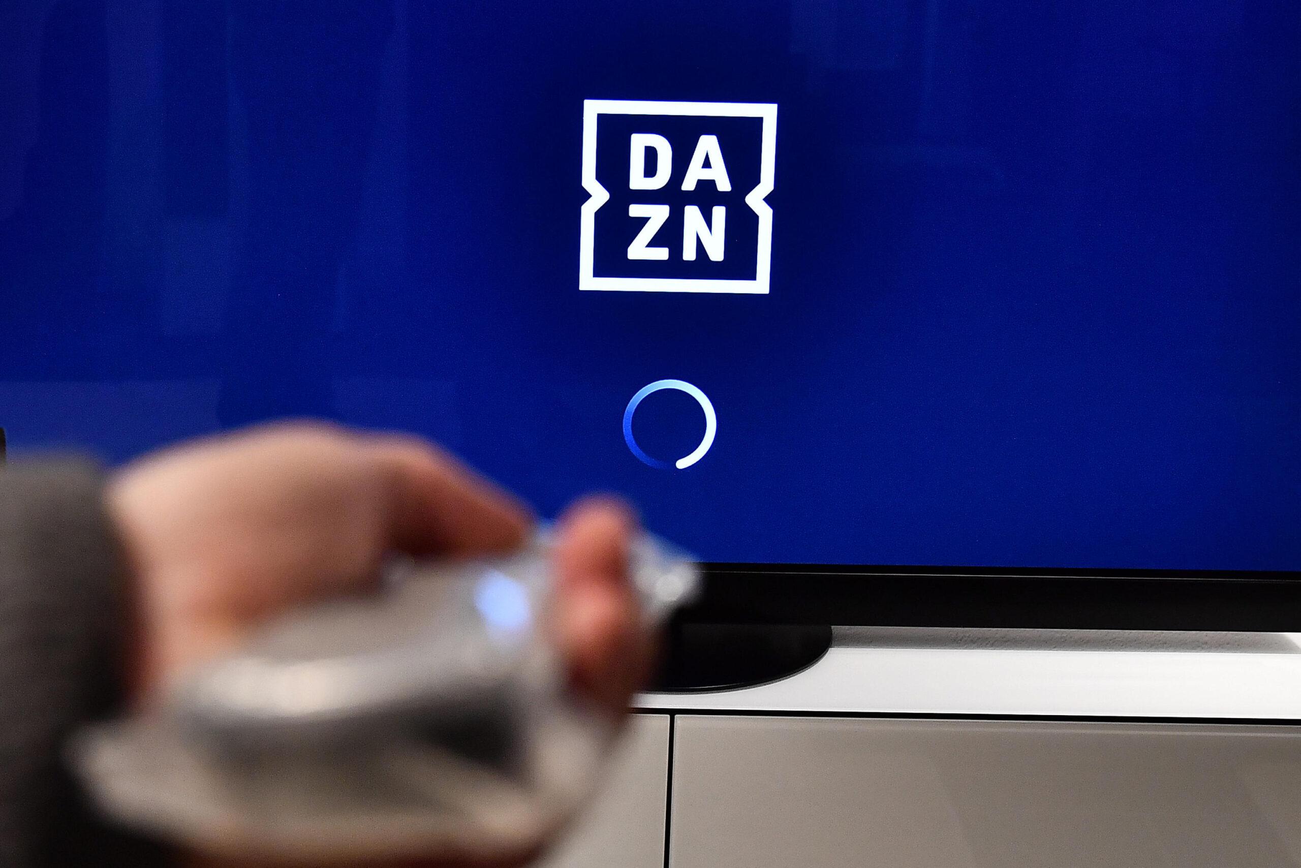 Dazn aumenta i prezzi per il 2023\2024 e scoppiano le proteste sul web: in molti disdicono l’abbonamento